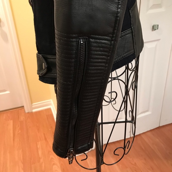 3XHOST PICK🎉Blank NYC Twill & Faux Leather Moto Style Jacket chunky zippers Sm - Picture 7 of 15